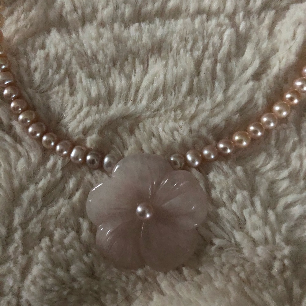 Jewelry - Picture 2 of 3